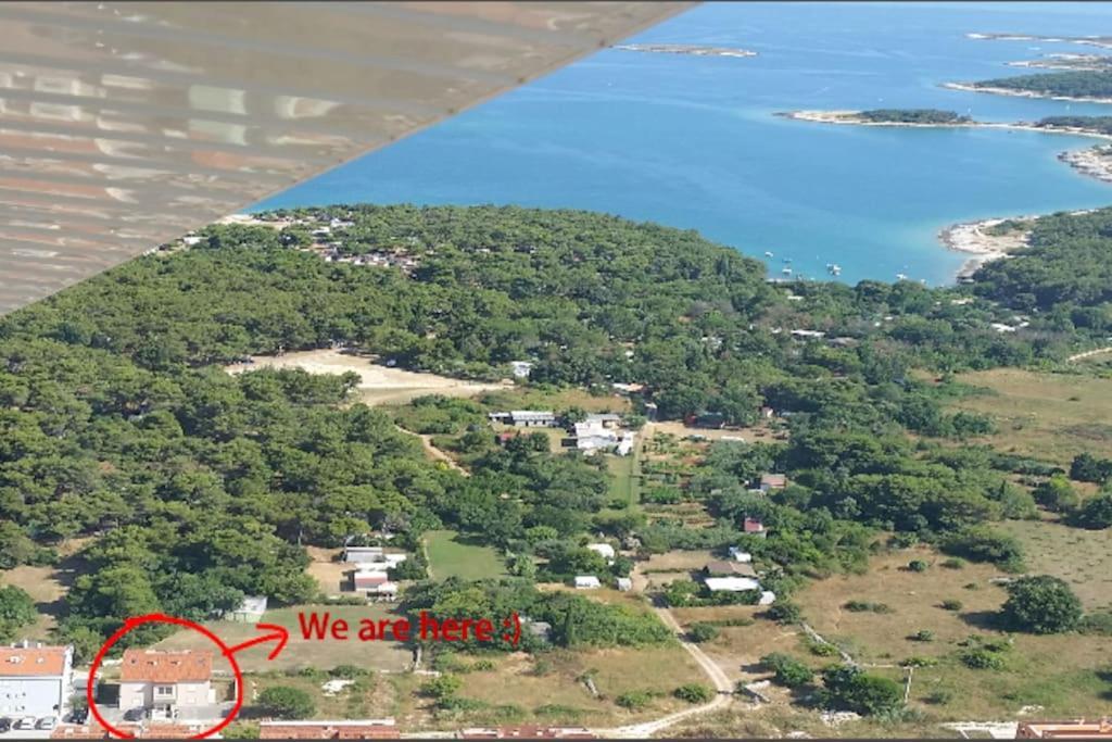 Apartments Punta Premantura Buitenkant foto
